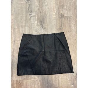 H&M Women's Black Mini Faux Leather Skirt Size 10